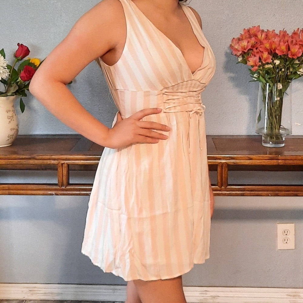 Woven dress light pink and cream